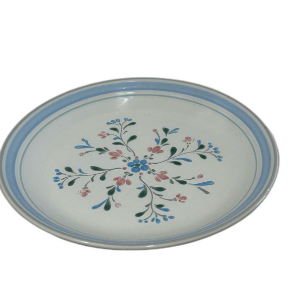 Fascino Stoneware by Yamaha Hand Decorated Stoneware Dinner Plates. Discontinued - Picture 1 of 9